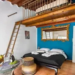Bed & Breakfast Paradise 3*