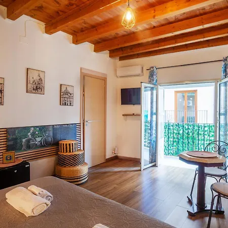 Paradise Bed & Breakfast 3*